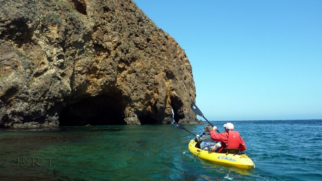 8-sea cave kayaking copy